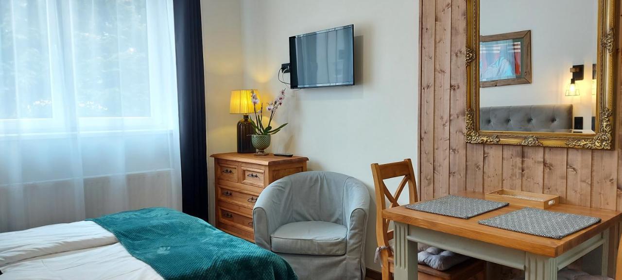 4 Strony Swiata Pokoje I Apartamenty Dźwirzyno Buitenkant foto